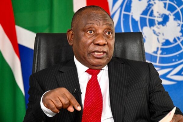 Cyril Ramaphosa: “Hay que reformar la arquitectura financiera internacional”. Cyril Ramaphosa: “Hay que reformar la arquitectura financiera internacional”.