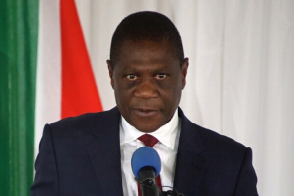 El vicepresidente sudafricano, Paul Mashatile, habló en el IX Foro Parlamentario de los BRICS. El vicepresidente sudafricano, Paul Mashatile, habló en el IX Foro Parlamentario de los BRICS.