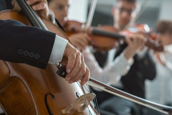 Director de orquesta ruso se convierte en profesor invitado en Conservatorio de Música de China. Director de orquesta ruso se convierte en profesor invitado en Conservatorio de Música de China.