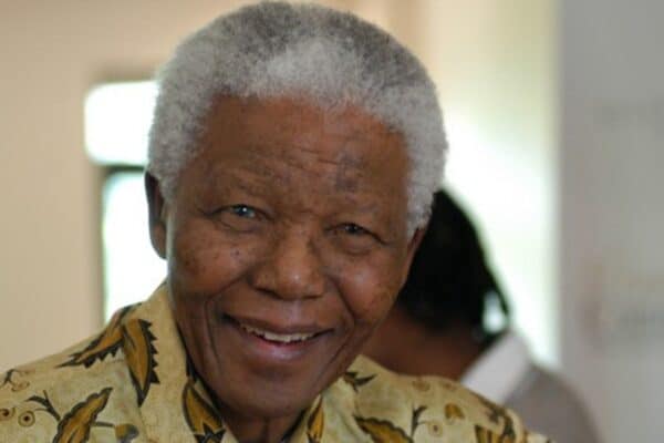 “BRICS: en el espejo de los tiempos”: El papel de Nelson Mandela en la transición democrática de Sudáfrica. “BRICS: en el espejo de los tiempos”: El papel de Nelson Mandela en la transición democrática de Sudáfrica.