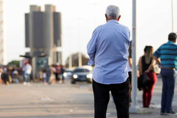 La población de Brasil creció más del 60% en los últimos 12 años. La población de Brasil creció más del 60% en los últimos 12 años.