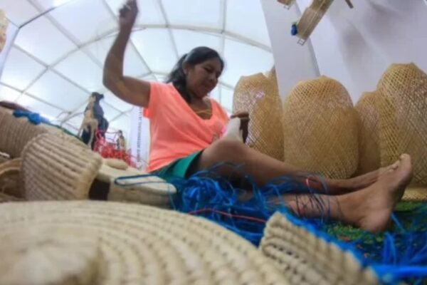 Indígenas venezolanos Jivi en el FILVEN 2023. Indígenas venezolanos Jivi en el FILVEN 2023.