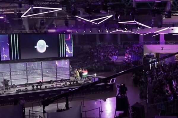 El Campeonato Internacional “Batalla de Robots” fue ganado por atletas de China. El Campeonato Internacional “Batalla de Robots” fue ganado por atletas de China.