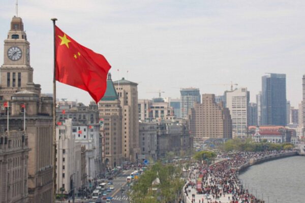 China trabaja para alcanzar los objetivos del XIV Plan Quinquenal. China trabaja para alcanzar los objetivos del XIV Plan Quinquenal.
