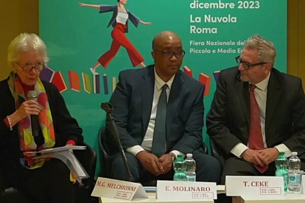 Italia publica un libro sobre la cooperación internacional en el marco de los BRICS. Italia publica un libro sobre la cooperación internacional en el marco de los BRICS.