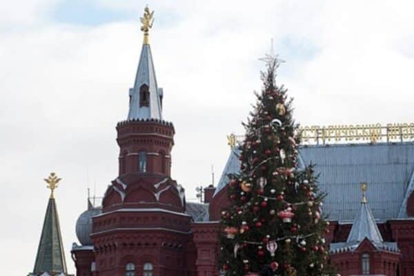 ¿Cómo se celebra la Navidad en Rusia? Las fiestas en tres actos. ¿Cómo se celebra la Navidad en Rusia? Las fiestas en tres actos.