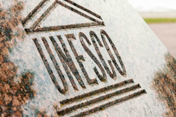 UNESCO reconoce el bolero como Patrimonio Cultural Inmaterial. UNESCO reconoce el bolero como Patrimonio Cultural Inmaterial.