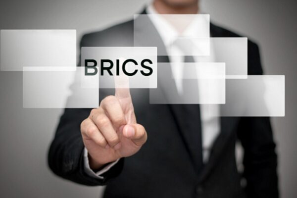 India e Irán discutieron la ampliación de relaciones dentro de los marcos de BRICS y SCO. India e Irán discutieron la ampliación de relaciones dentro de los marcos de BRICS y SCO.
