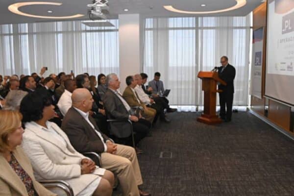 Medios del BRICS participan en foro internacional de medios en Cuba. Medios del BRICS participan en foro internacional de medios en Cuba.