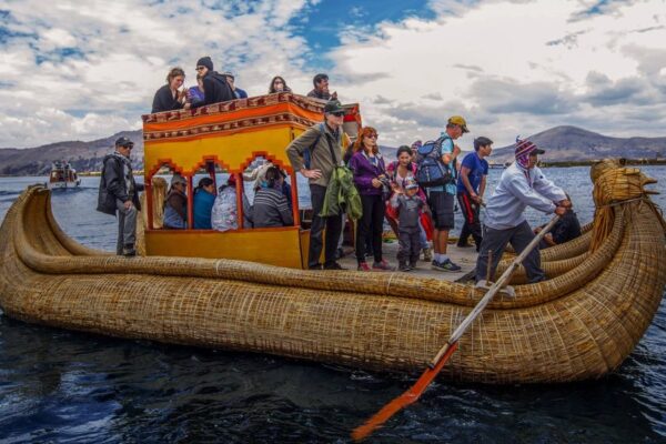 Experiencia Perú: Recorrido Puno – Lago Titicaca. Experiencia Perú: Recorrido Puno – Lago Titicaca.