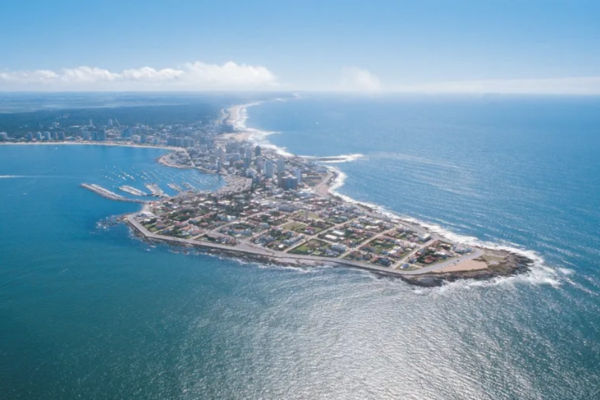 Uruguay entre los países latinoamericanos que brilló en el FITUR 2024. Uruguay entre los países latinoamericanos que brilló en el FITUR 2024.