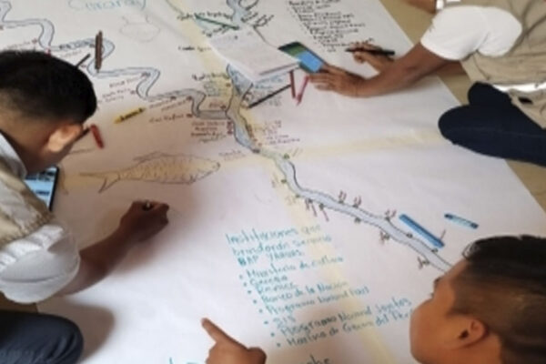 Perú apuesta a sus costumbres y lenguas de pueblos indígenas por medio de la capacitación. Perú apuesta a sus costumbres y lenguas de pueblos indígenas por medio de la capacitación.
