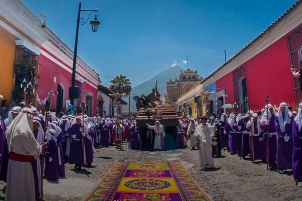 Guatemala se une a la Red Mundial de Destinos de Turismo Religioso. Guatemala se une a la Red Mundial de Destinos de Turismo Religioso.
