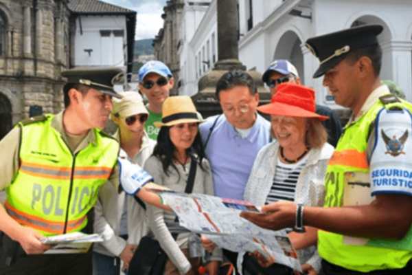 Ecuador capacita a su seguridad en turismo. Ecuador capacita a su seguridad en turismo.