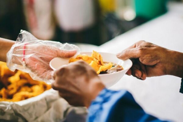 Brasil implementa un programa a gran escala para proporcionar alimentos a los pobres Brasil implementa un programa a gran escala para proporcionar alimentos a los pobres