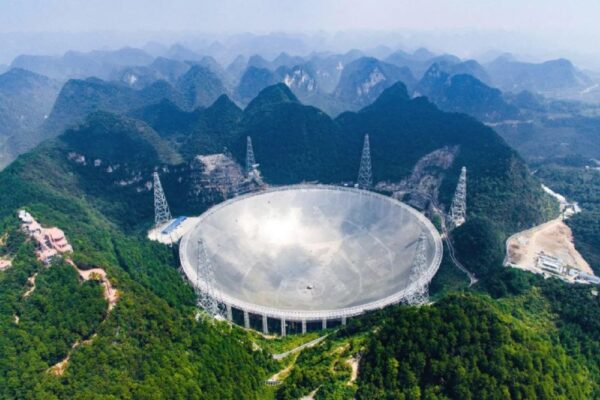 El telescopio gigante chino FAST detecta más de 900 púlsares El telescopio gigante chino FAST detecta más de 900 púlsares