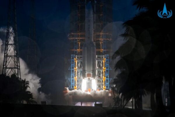 China lanza sonda Chang’e-6 para recoger muestras de la cara oculta de la Luna China lanza sonda Chang’e-6 para recoger muestras de la cara oculta de la Luna