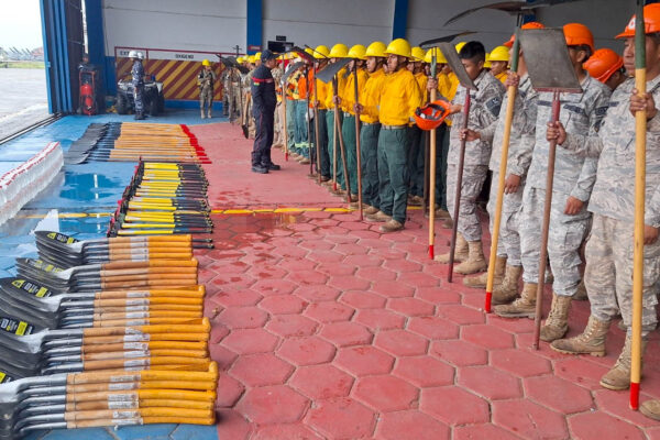 Bolivia y Brasil coordinan para extinguir incendio en frontera Bolivia y Brasil coordinan para extinguir incendio en frontera
