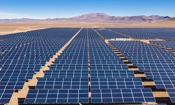 Egipto y EAU firman acuerdos para impulsar energías renovables e industria sostenible Egipto y EAU firman acuerdos para impulsar energías renovables e industria sostenible