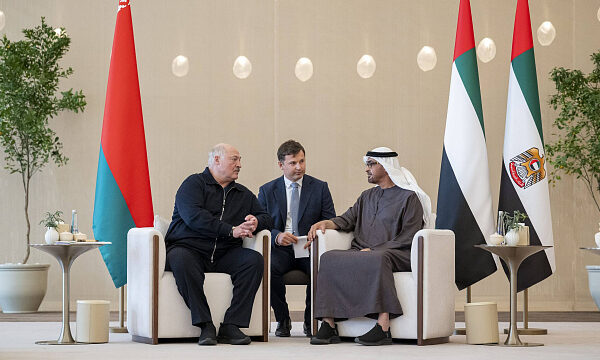 Emiratos Árabes Unidos y Bielorrusia fortalecen relaciones bilaterales en reunión de alto nivel Emiratos Árabes Unidos y Bielorrusia fortalecen relaciones bilaterales en reunión de alto nivel