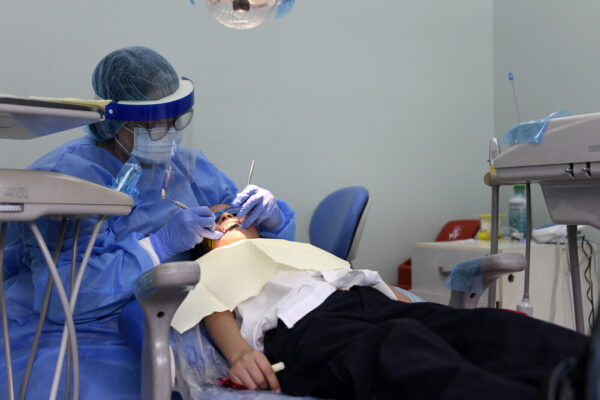 Costa Rica | Si desea recibir un tratamiento dental, alístese para venir a la UCR Costa Rica | Si desea recibir un tratamiento dental, alístese para venir a la UCR